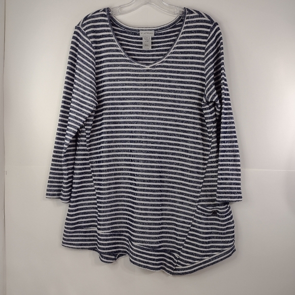 Múltiples women's striped top size (M) - Picture 3 of 12